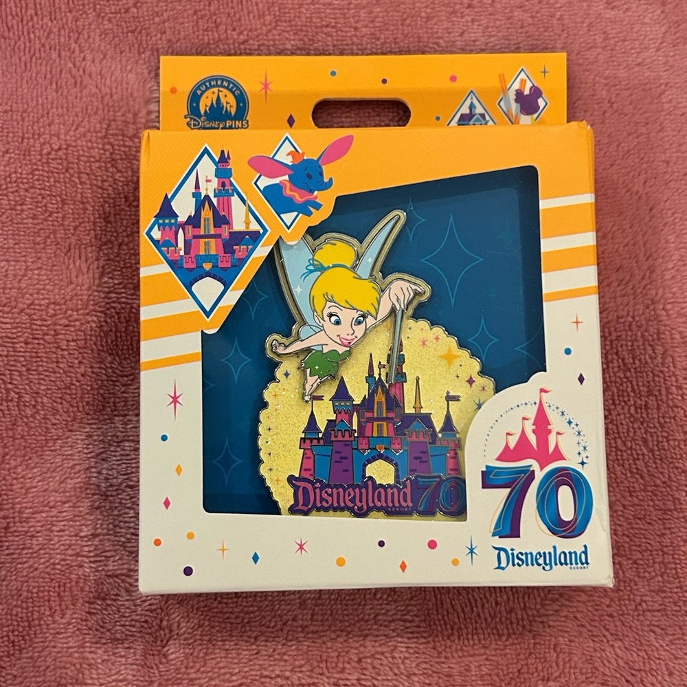 NWT Limited Edition Disney 70th Anniversary Oversized Pin